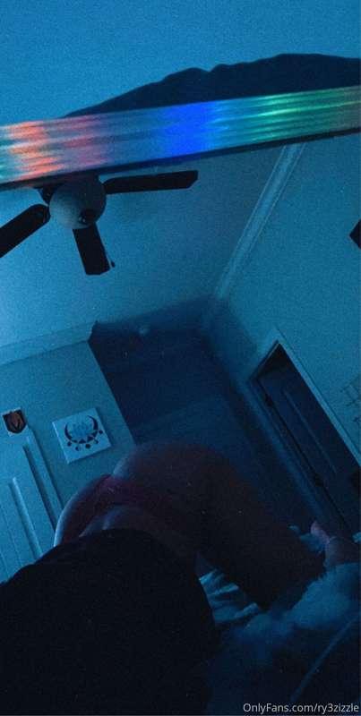 this mirror is the best thing i’ve ever bought😈
