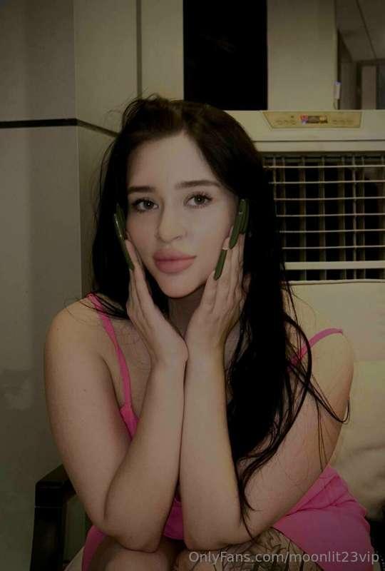 Many people think pink is an innocent color. But in this dre..
