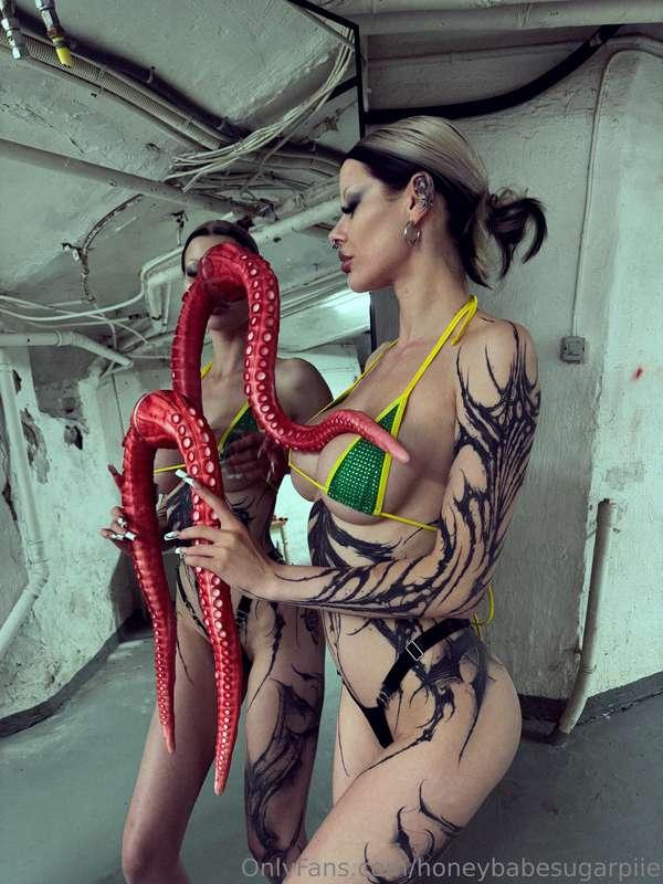 With my tentacles 🐙