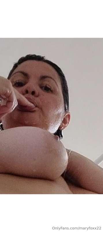 Good morning good morning! 😈 A cold shower in the morning an..