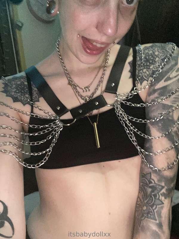 Who wants to see the topless version of this post? I’ll give..