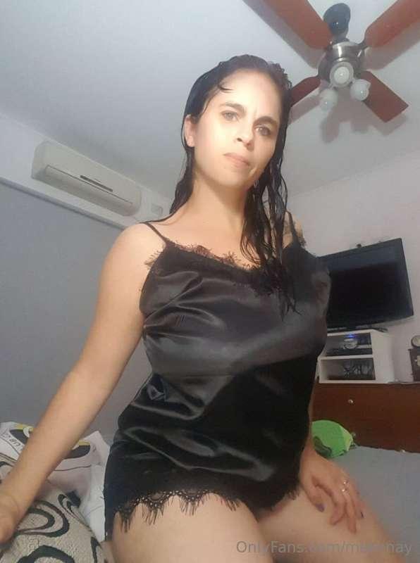 Hi!! I'am @mumita82 🔥I want play and fantasize ♀️ ♂️Free and..