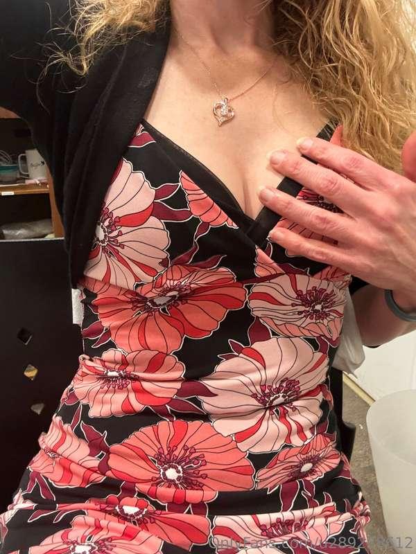 Such a lovely work outfit lol🤭