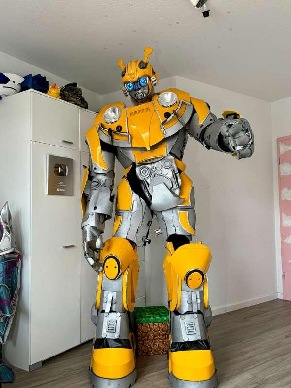 Naughty Bumblebee in a thong??🤔