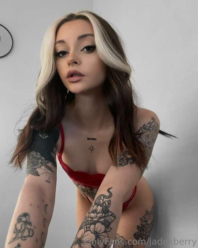 Wanna get behind me or under?😏💦