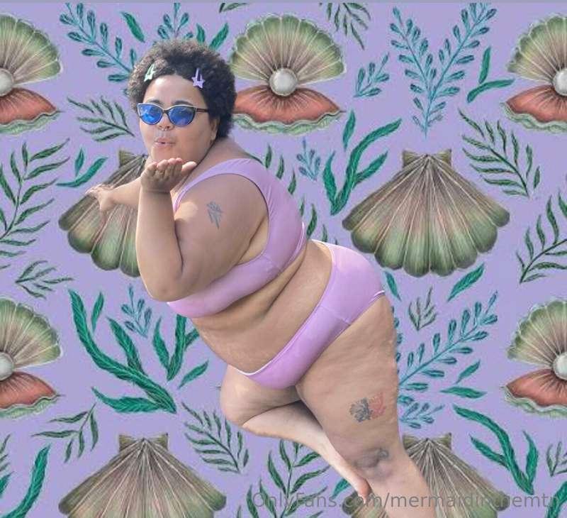 Here is my new profile photo. I love swimming, sweating, and..