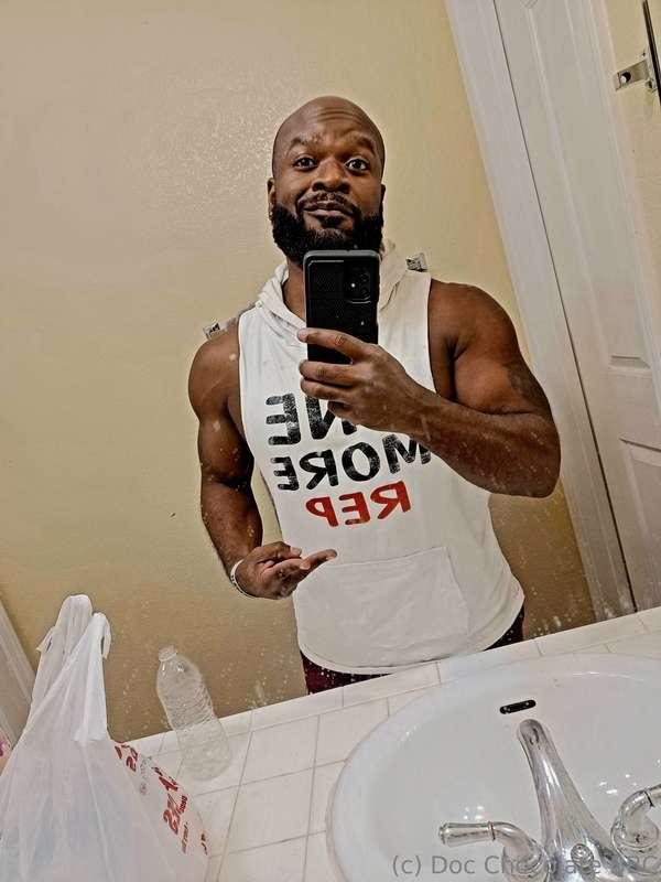 Getting ready and shaved up for an awesome last second play ..
