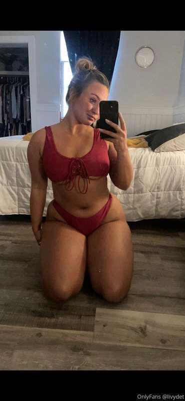 Doing video bundles/BOGO pics all this week for you ❤️ Hmu i..