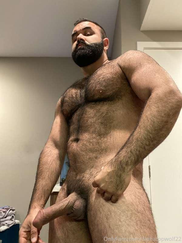 Daddy is 🪨 HARD today 😈
SWIPE ➡️
“Like” if you wanna take ca..