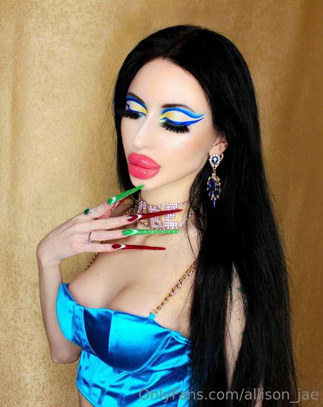 I love bright colors✨💙