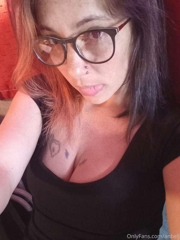 The glasses make me look so innocent 😏😉