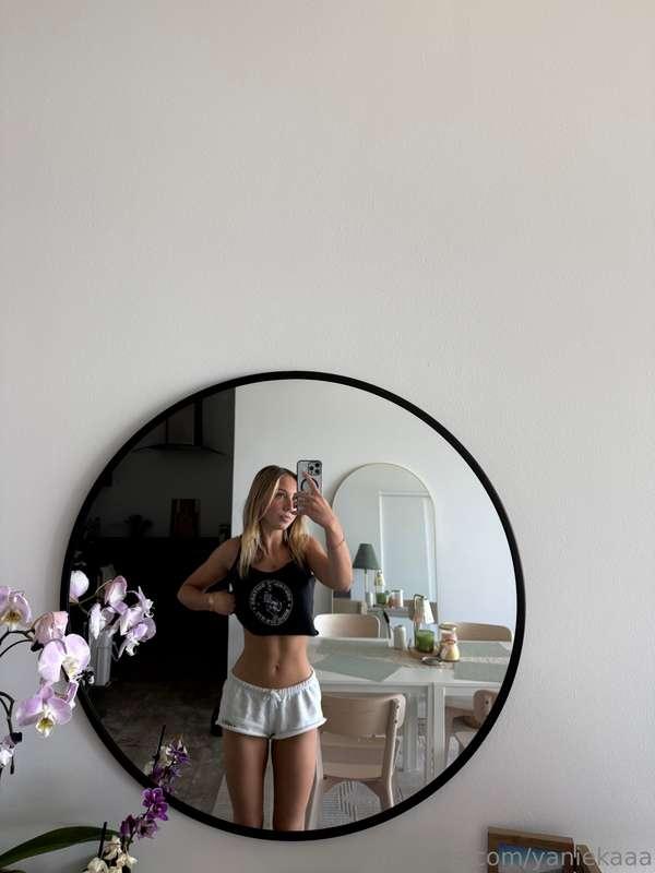 Happy Saturday!!! I am doing a solo LIVE on here tonight at ..