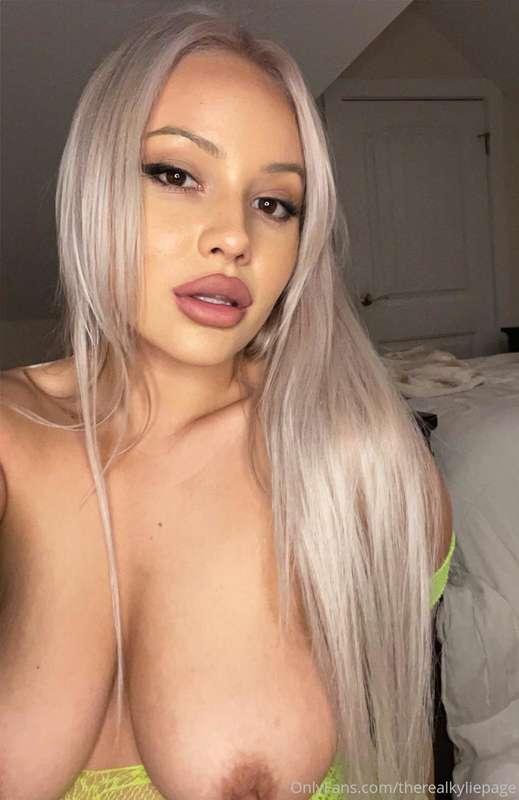 Did you love my blonde hair? Or did you love my tits more? 🙈