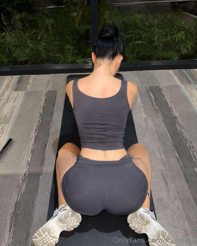 Sexy gym photo shoot 😈🏋🏽