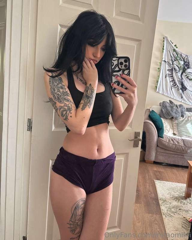 $5 sale (50% off) on my main page 🩷 Onlyfans.com/lmfaomiki