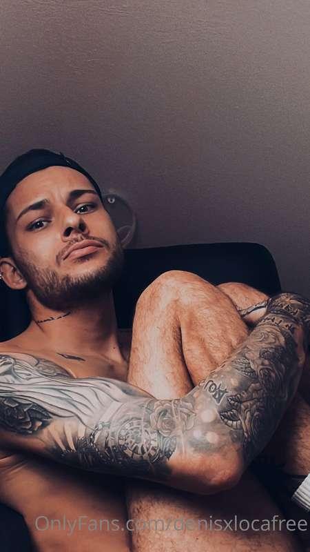 More ***UNCENSORED STUFF*** 🍆 on my ***VIP PAGE*** @denisxlo..