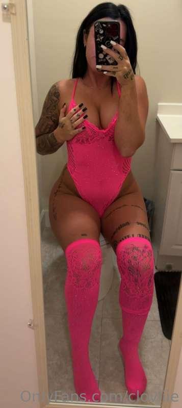 This color makes me look tan 💖