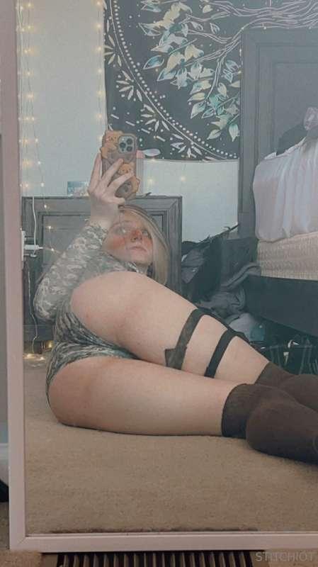 Here’s 2 posts from the Army set I posted on my Free OF 💜