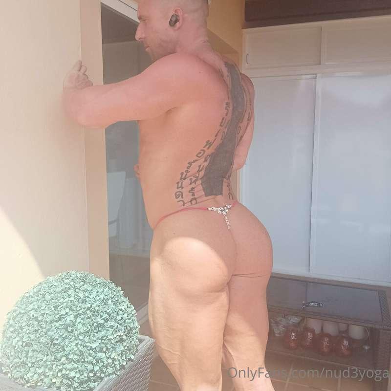 Here's a few pics from the exclusive video I have just sent ..
