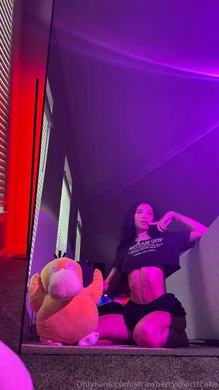 WEDNESDAY LIVE SHOW TONIGHT ✨💋6pm PST (9pm ET)💋LET’S PLAYYYY..