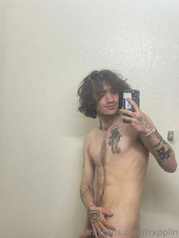 I’m bored message me :)