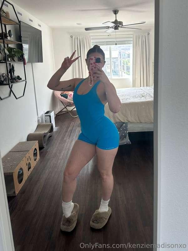 The ULTIMATE BUNDLE IS HERE 😈 I dare you to tip $50 in here ..