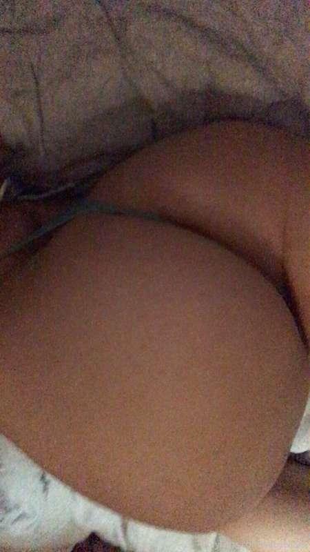 Finishing some custom videos for the night. If you want one ..
