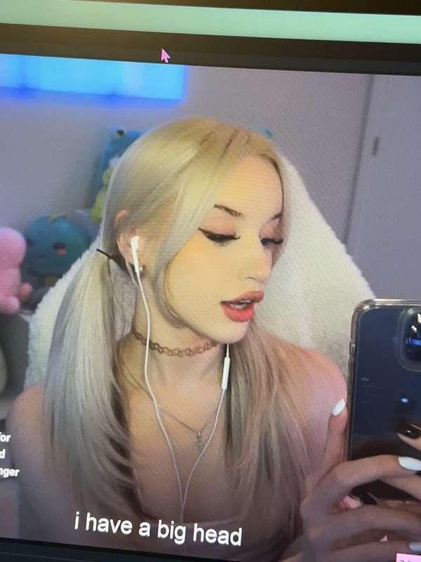 👱🏻‍♀️