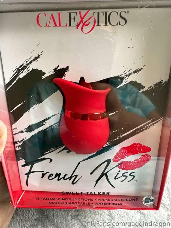 Who wants to watch me use this? 🥵