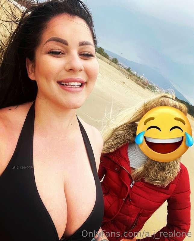 I’m always HOT 😅😅😅🥵🥵🥵💦💦💦