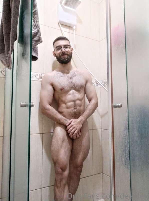 Just some posing in the shower today.