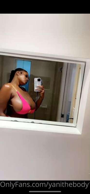 You know they’re gonna bounce…. Check your dms :) 🤤