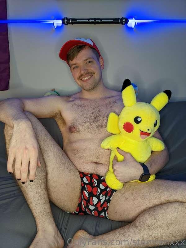 Just a gaymer and his Pikachu 🎮🌈⚡