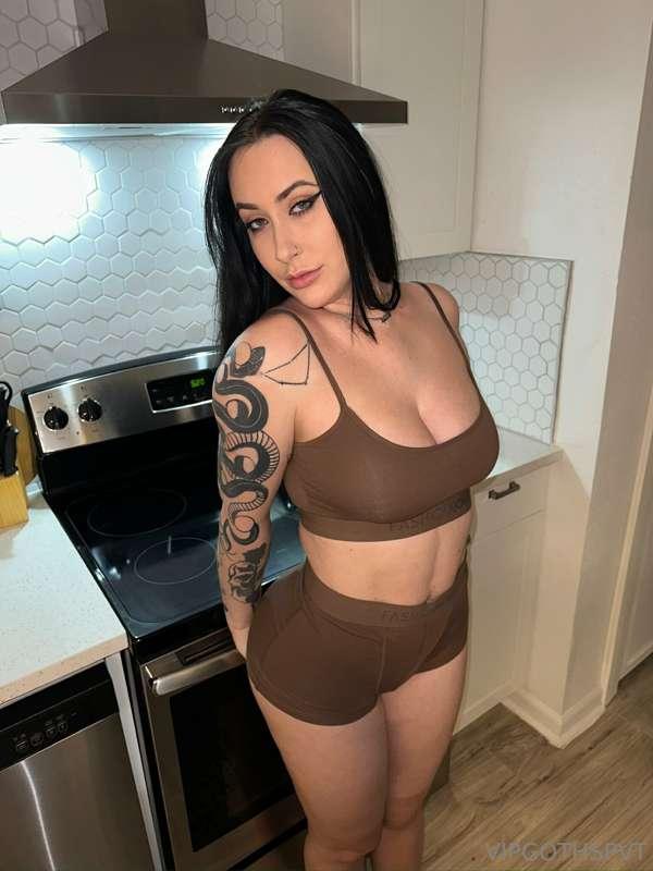 on a scale of 1-10 how bad do you want me? 😏