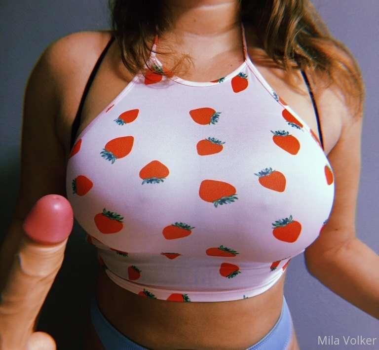 Don’t  forget about my ManyVids page, it is waiting for you ..