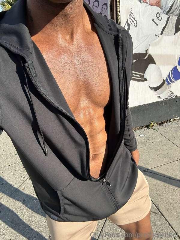 Wanna lick my abs? 👅