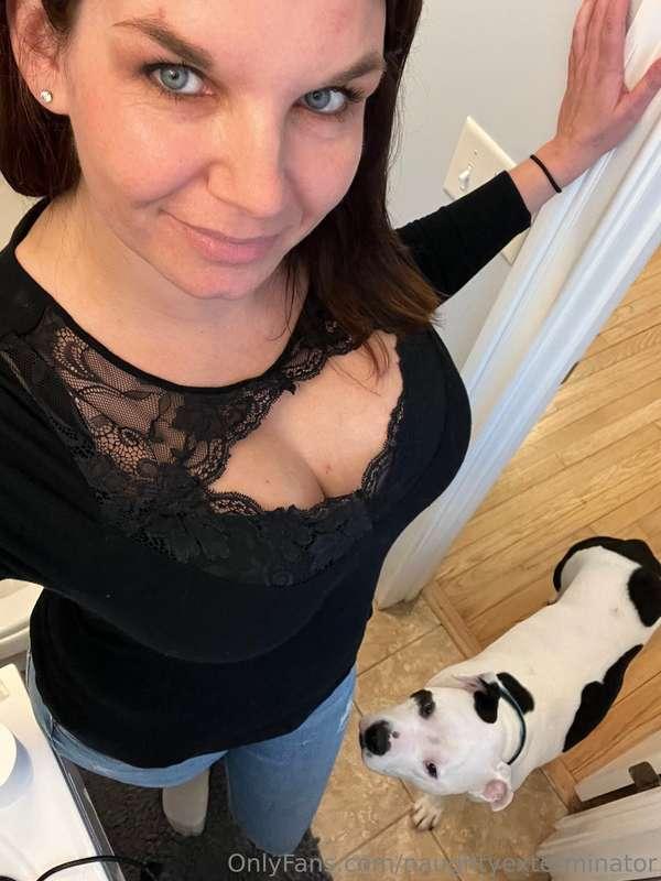 Heading to dinner soon. I hope that you all look at me the w..