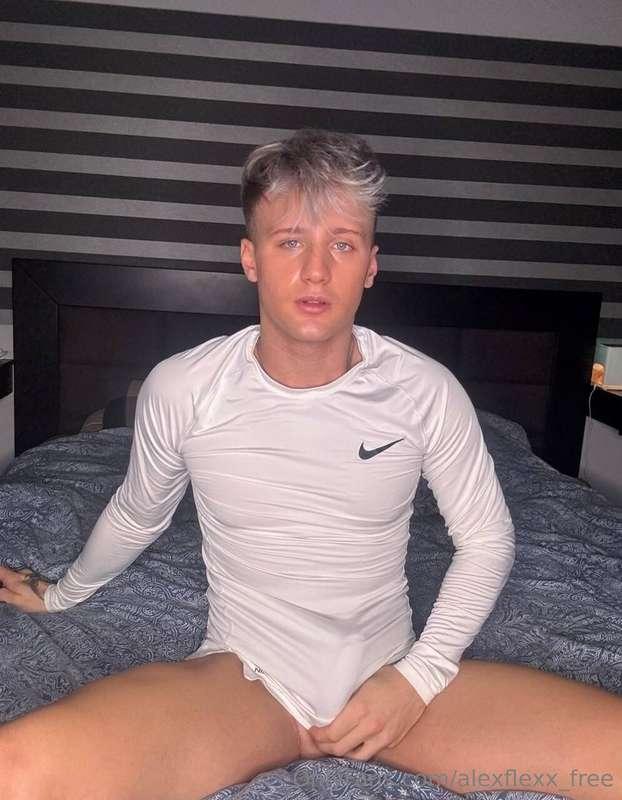 alexflexx_free image #2
