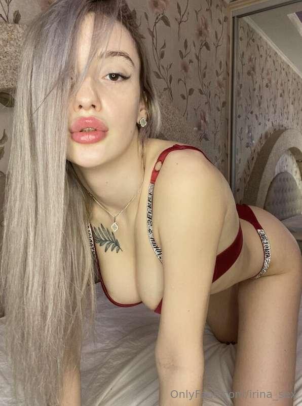 Let me distract you👉@nastya.mireille💋
Cute girl @nastya.mire..