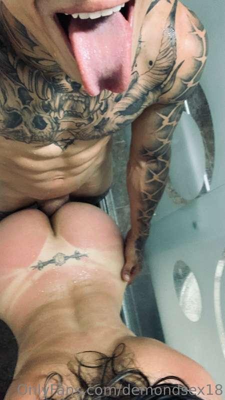 Me
Encanta su culo blanco 🔞🍑😛@naiarasex69