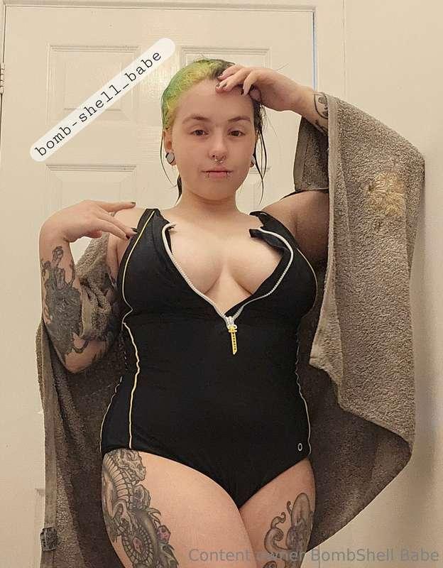 bomb-shell_babe image #1