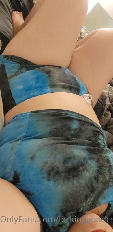 Want to watch me play with myself? 

This sexy lounge set wa..