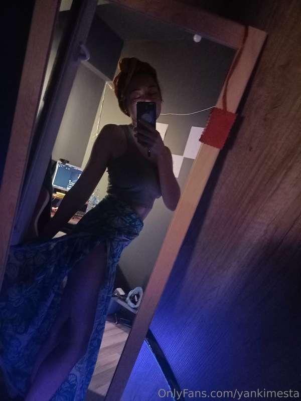 Do you like my skirt?
