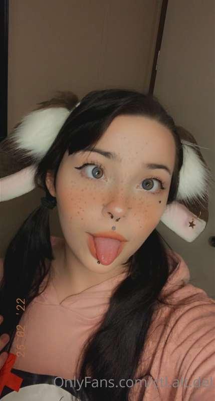 Good morning cuties! Want a dick rating? Tip $5 and I’ll sen..
