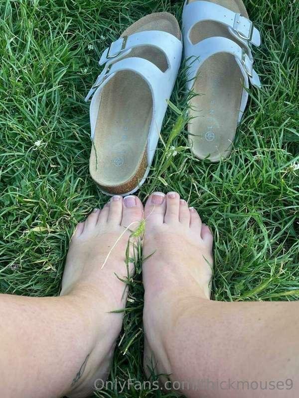Toesday, For the Feet and Toe Lovers ❤️