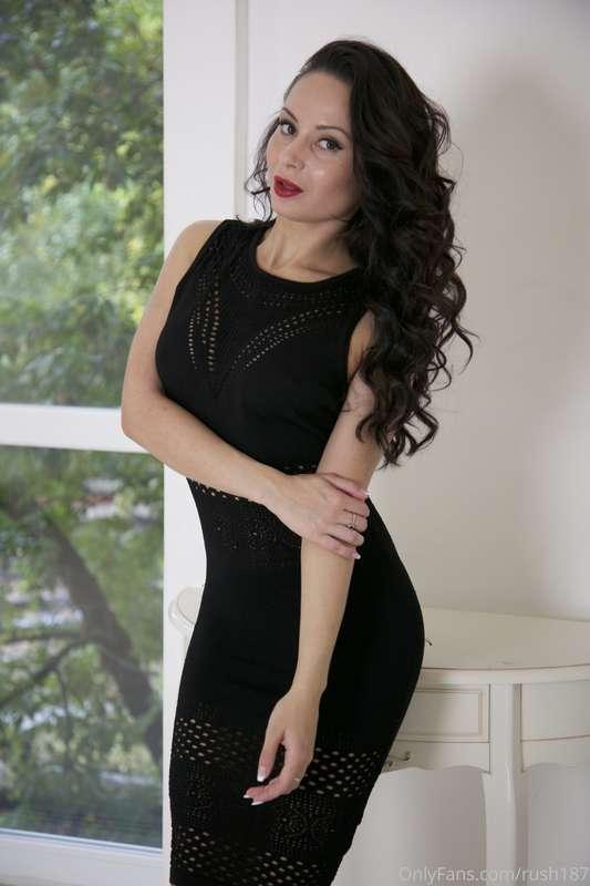 I would like to go out for a dinner date ❤