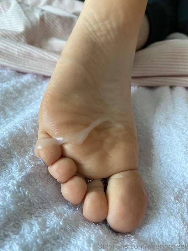 averyysfeet image #3