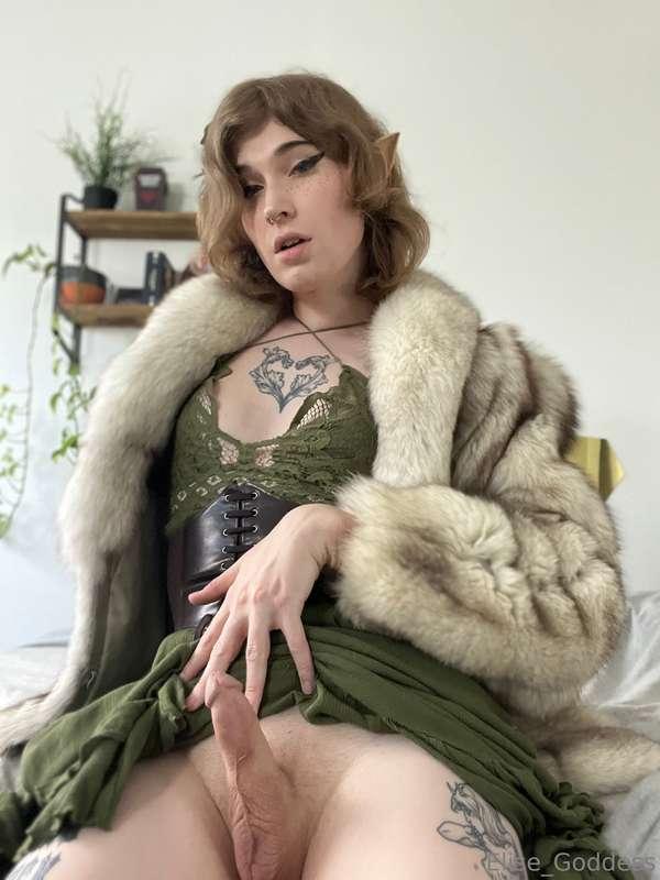 elise_goddess image #2