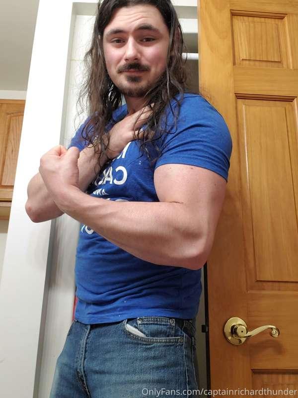 The gyms are back open where I live! Its time to head back t..