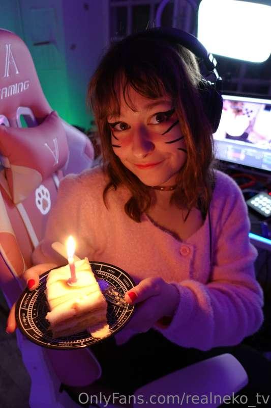 Birthday stream tonight!!!

Join me! https://www.twitch.tv/e..